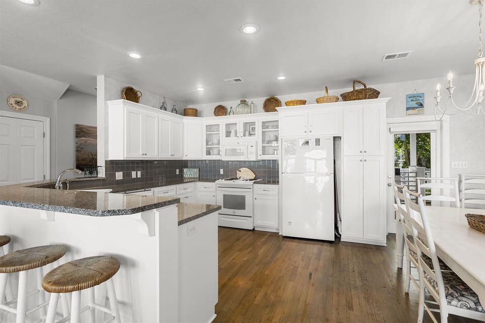 22-Beach-Dreams-Kitchen