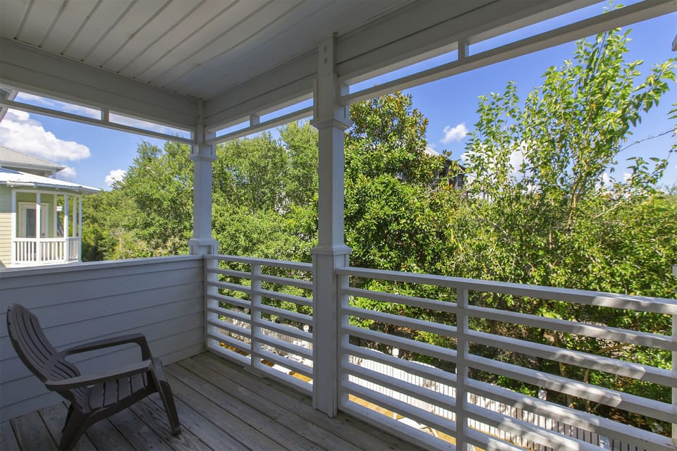Beach-Dreams-Upper-Deck