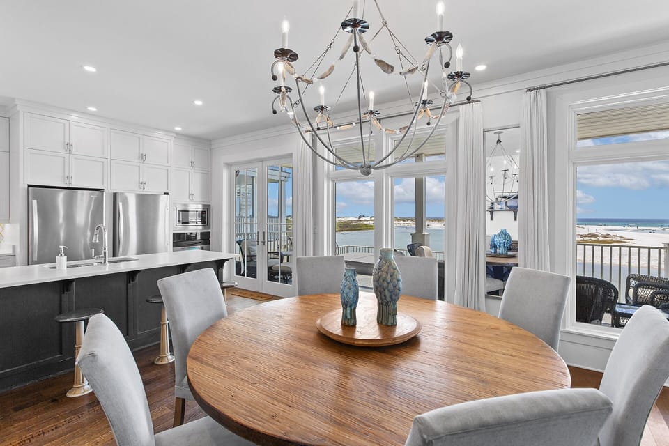 Abaco Dining Alt