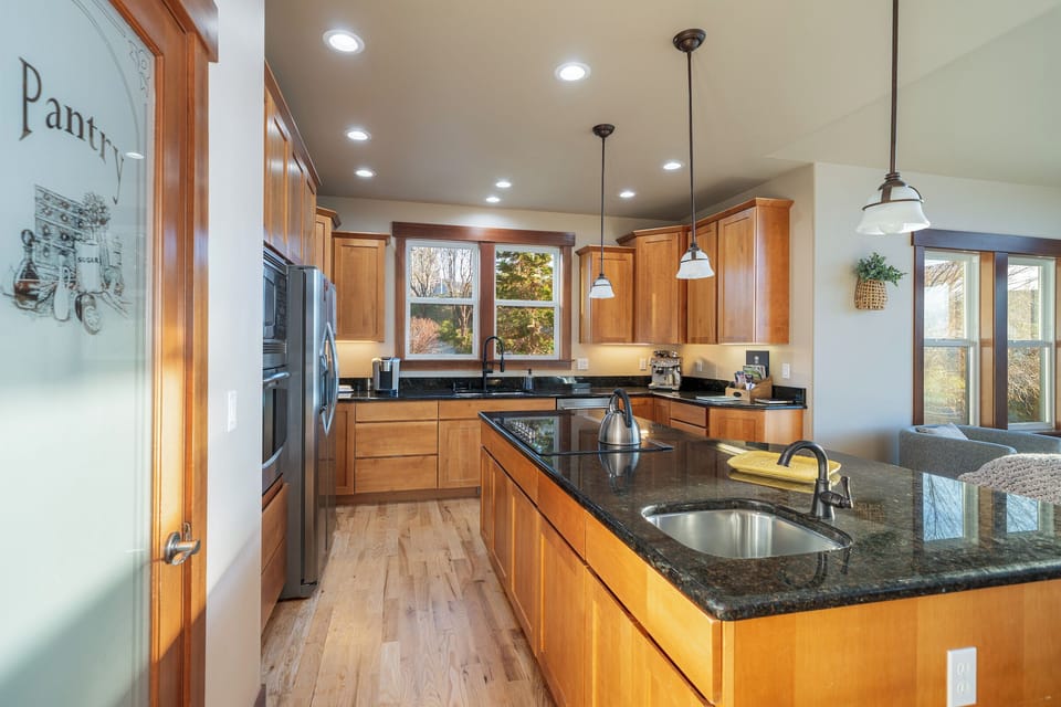 Kitchen - Kitchen
