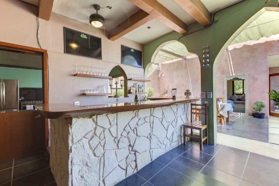 Bar off of kitchen and dining area