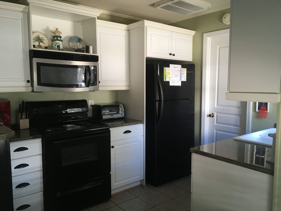 Kitchen appliances