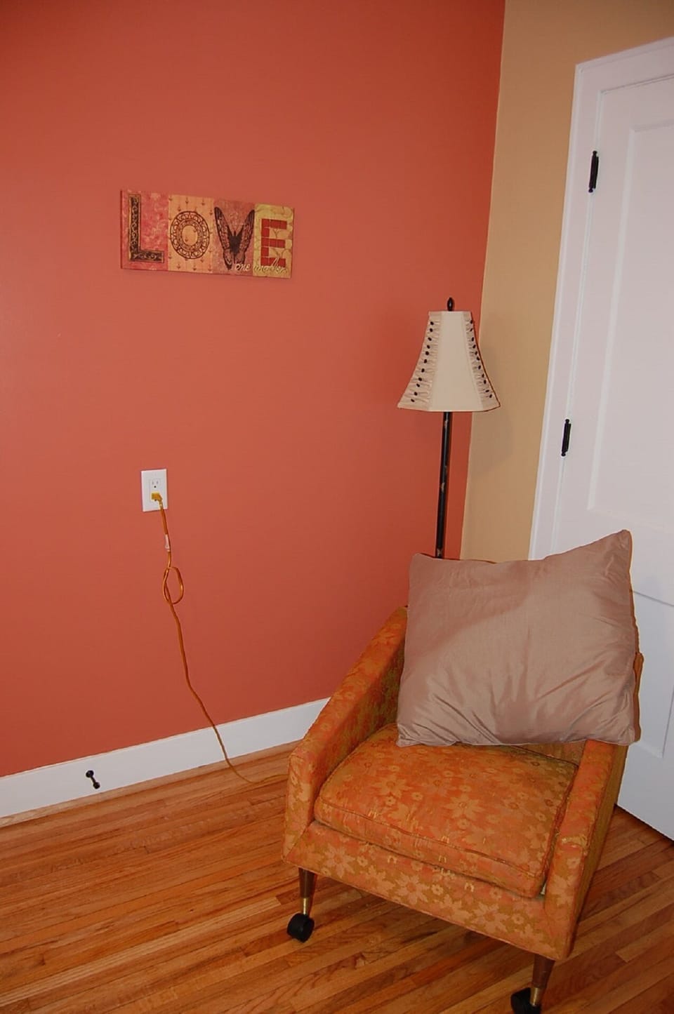 Little reading area in bedroom.  Sit back and relax.