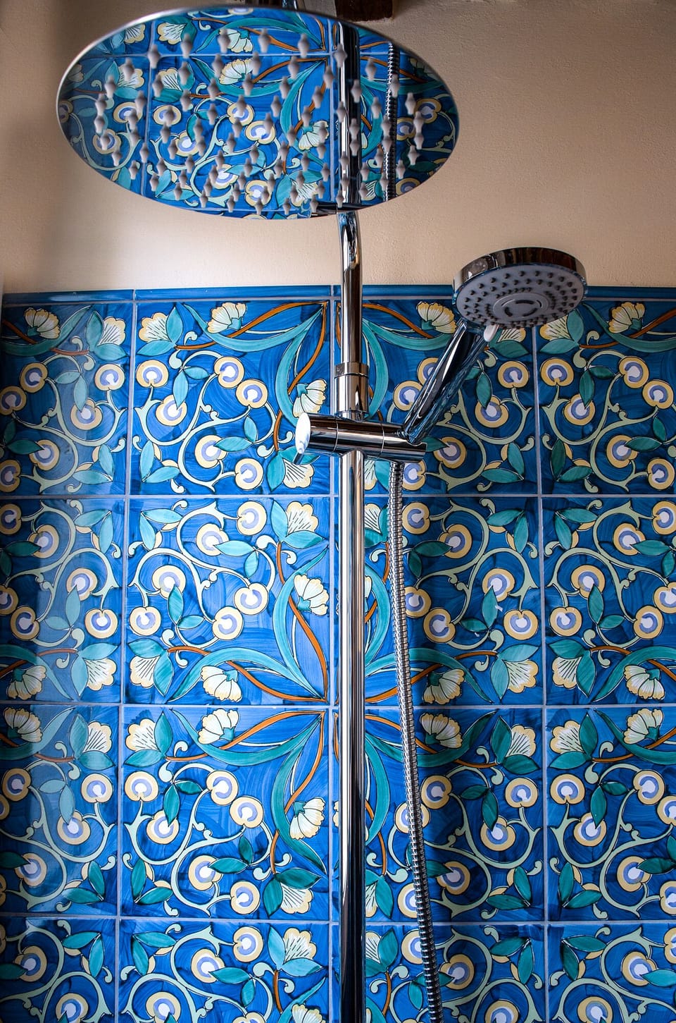 Hand-held showerhead