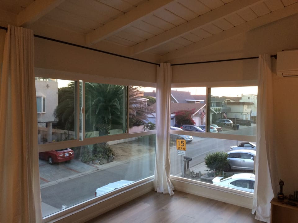 Dual Glazed windows, great light and ocean view, great breeze also