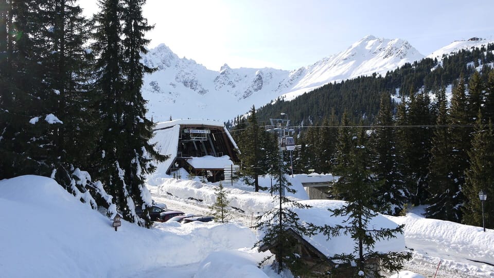 view of Jardin Alpin lift from apartment