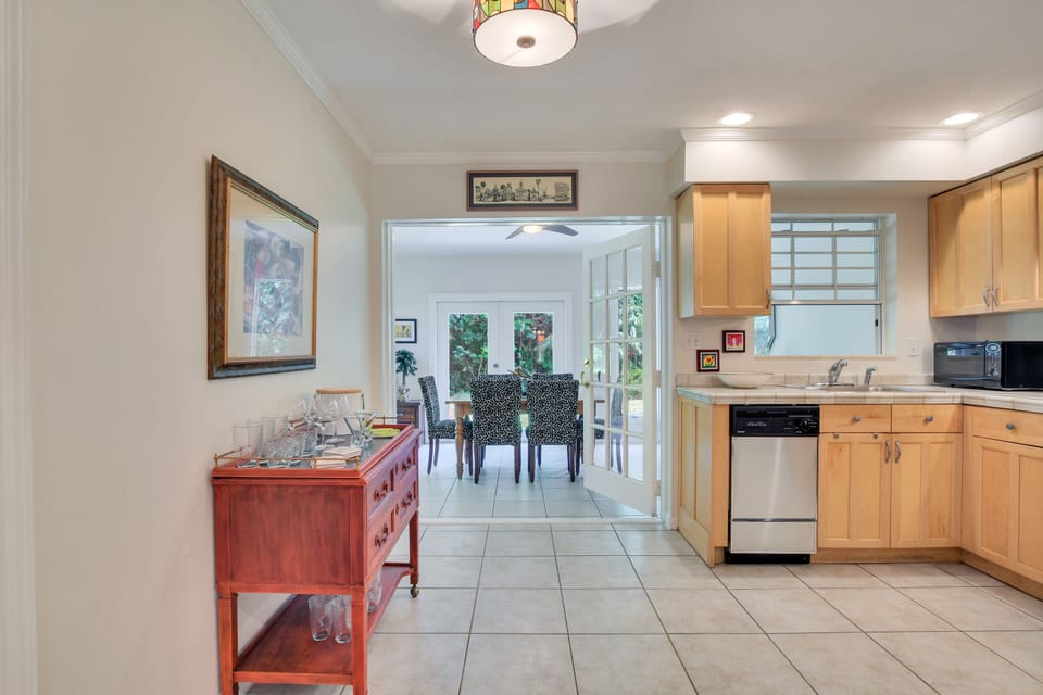 Kitchen & Dining Room