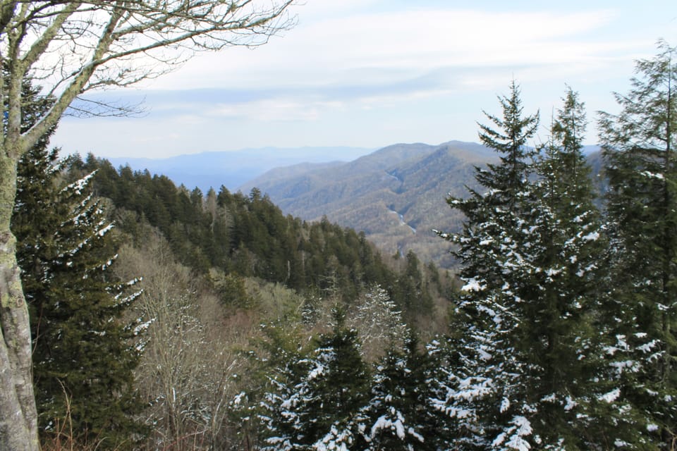 A dusting of snow at Newfound Gap heading toward Cherokee, NC 15 miles away