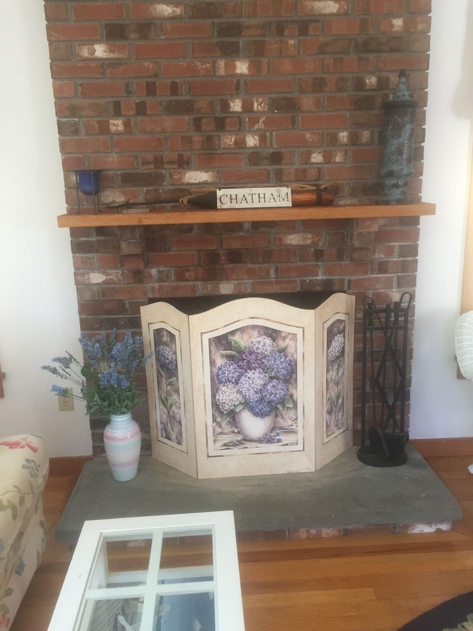 Living room.