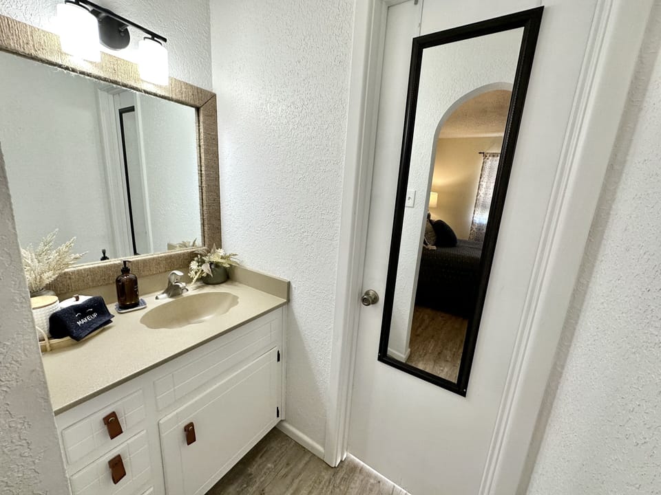 Private vanity attached to rear queen bedroom, the perfect place to get ready!