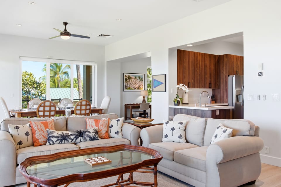 Updated living area, dining area and kitchen