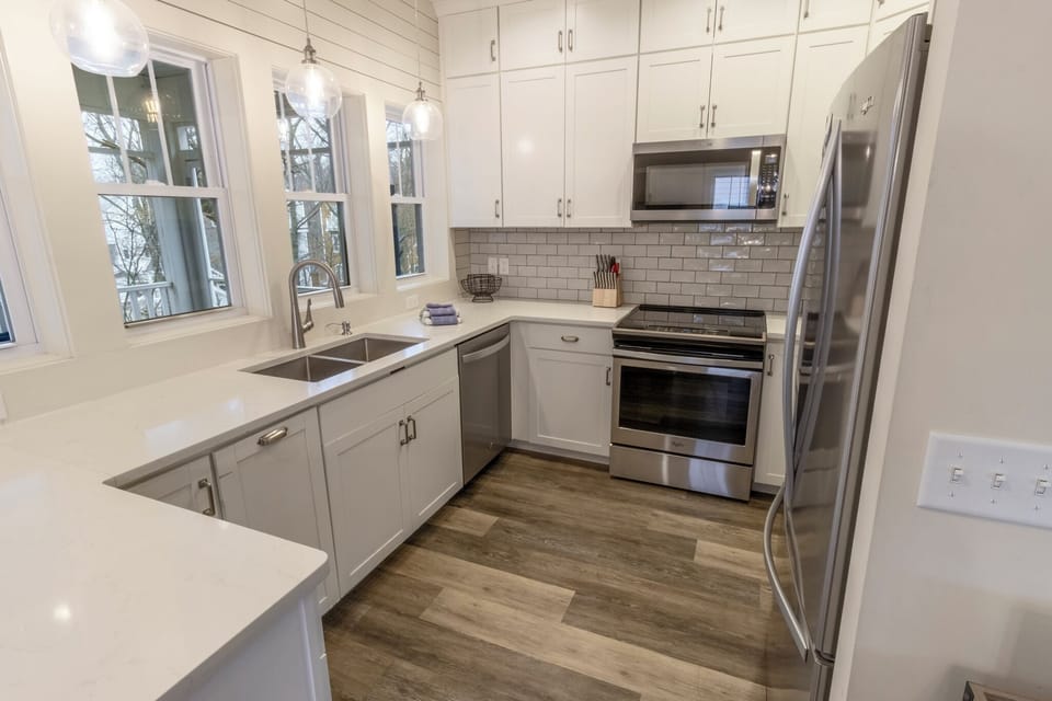 Main Level | Kitchen