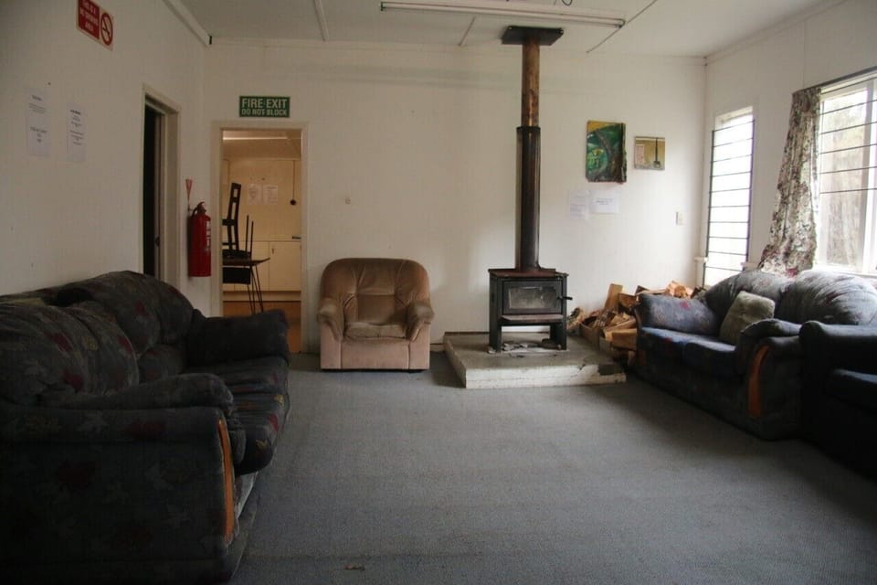 Lounge from door