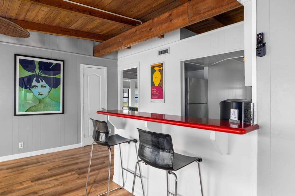 Breakfast Bar