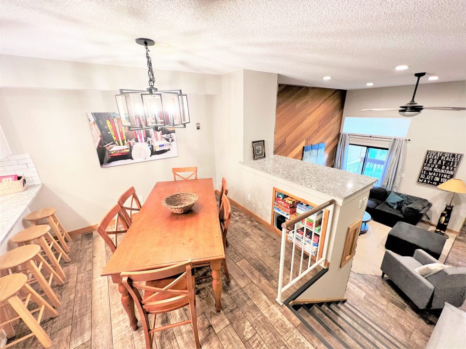 Open floor plan to gather together