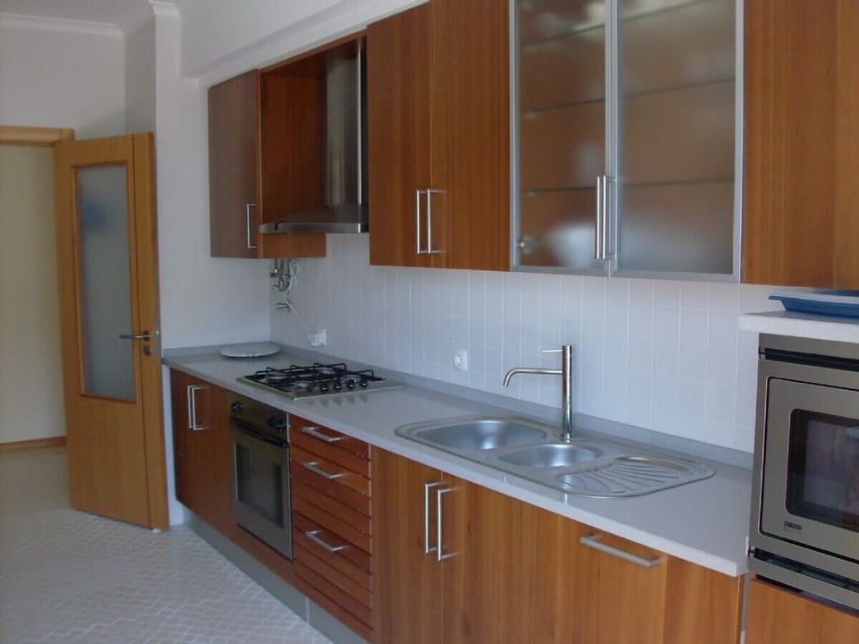 Well stocked kitchen fully fitted with modern appliances.
