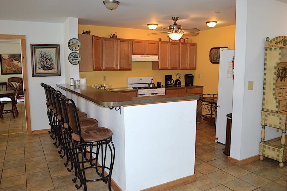 Wet Bar, and Party Kitchen in the East Wing.