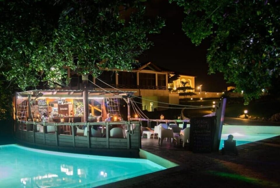 El Barco restaurant and bar 