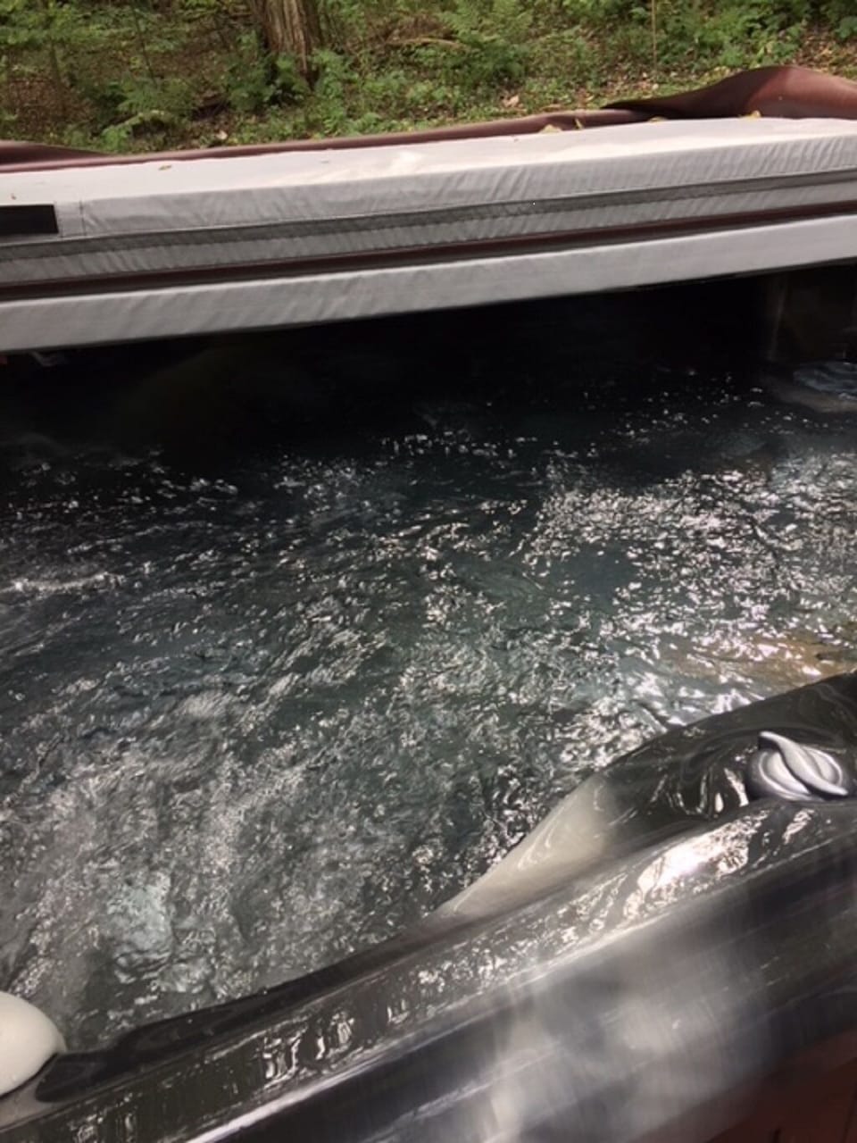 outdoor 7 person hot tub