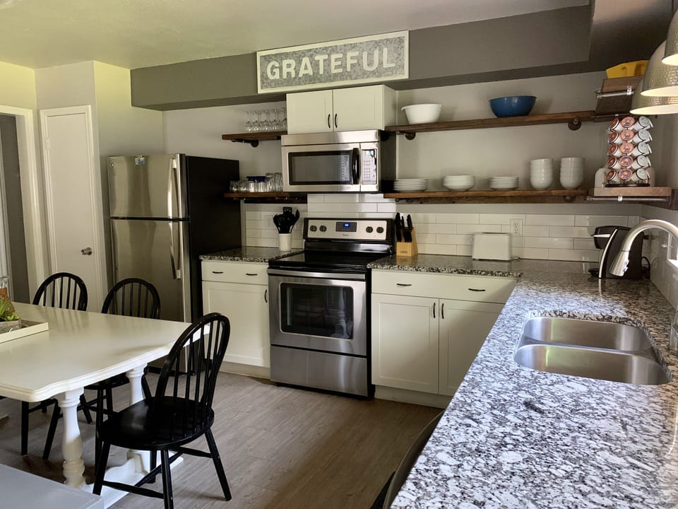 Granite countertops and stainless steel appliances 