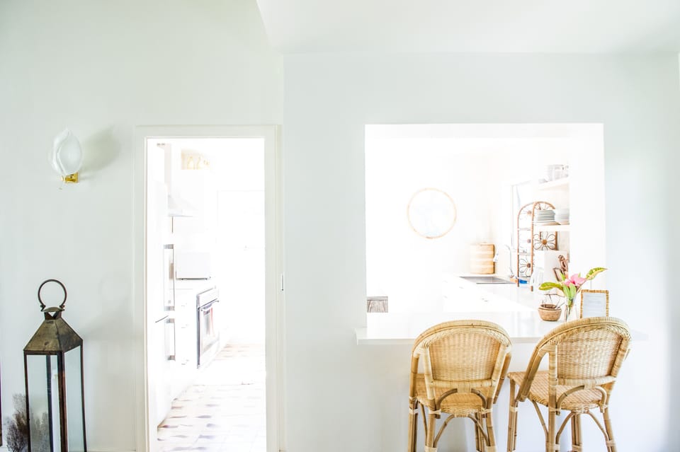 Breakfast bar