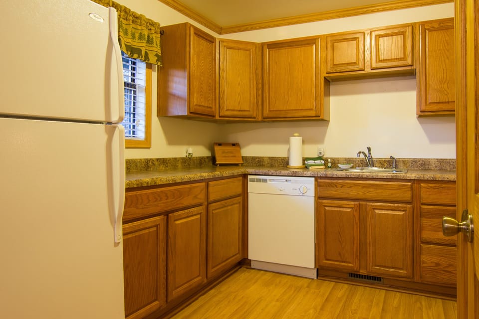 Fully Equipped Kitchen With A Dishwasher & The Walls Are All Wood Now!