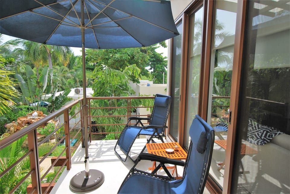 A great place to set and enjoy the surrounding area.