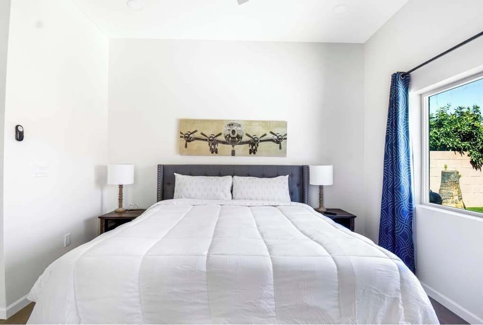 Master 3 Bedroom (Direct Back Patio Access)