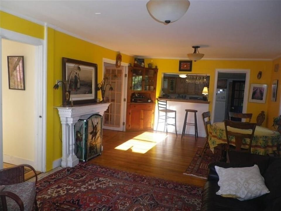 Dining room, bar onto kitchen