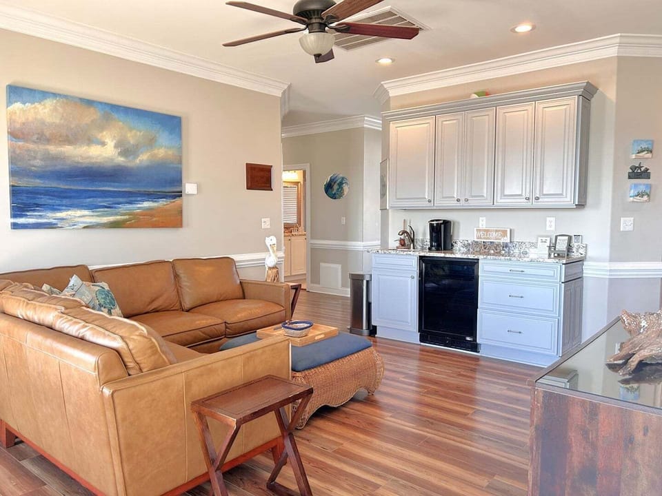 2nd Living Area
JR 10.25.24
