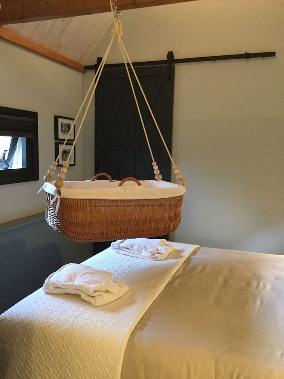 baby cradle available on request

