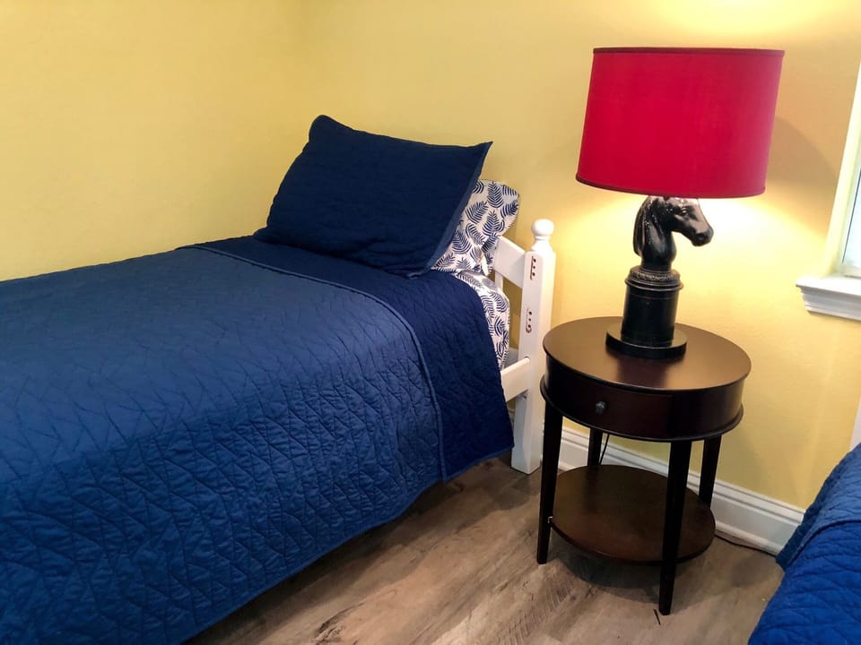 Love that lamp in the upstairs bedroom!