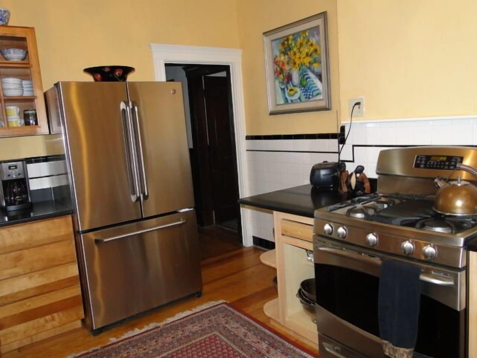 Stainless kitchen granite counters