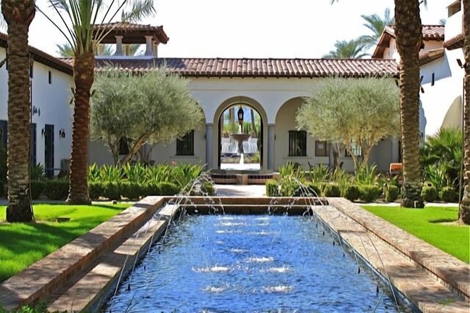 Italianate Clubhouse Courtyard - Main Esplanade