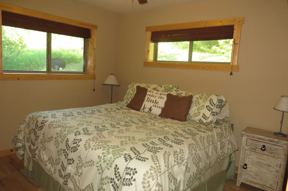 King Bed 
