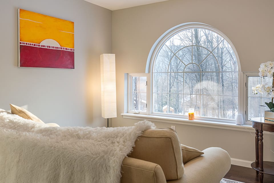 Master bedroom sitting area