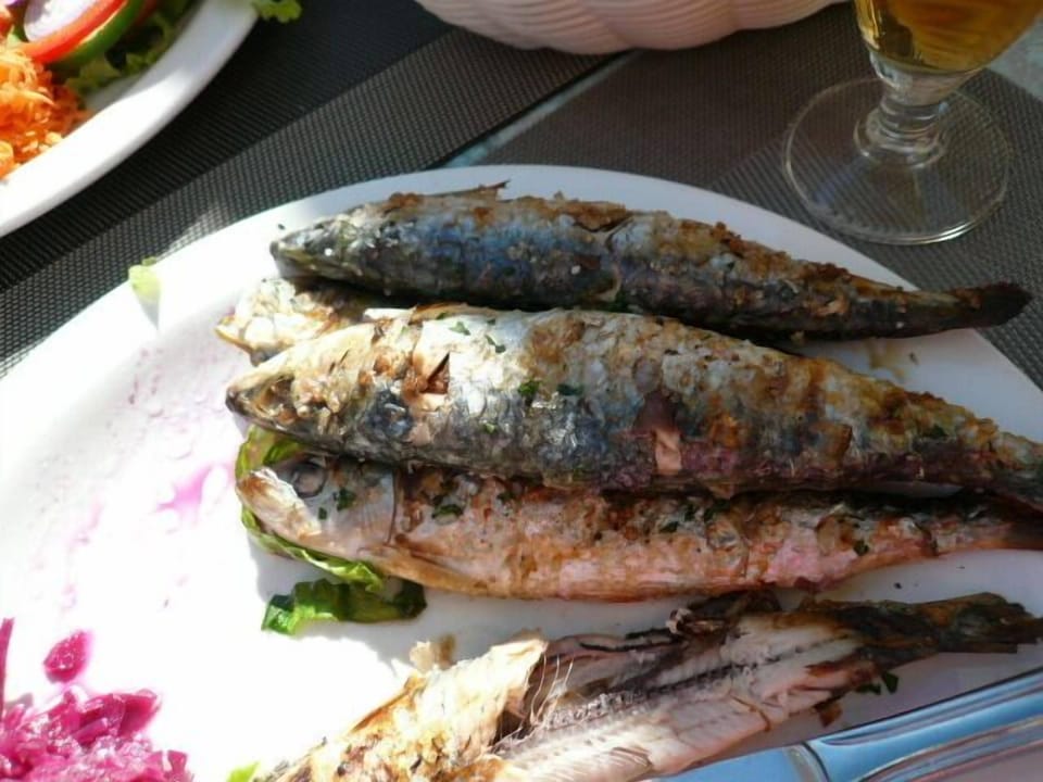 Good Food on the local Restaurants great Bars with lots of Entertainment