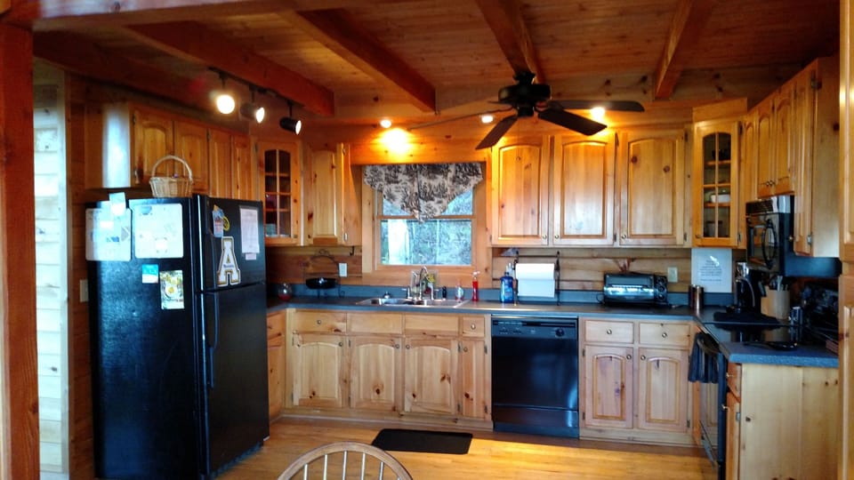 Full Kitchen on main floor 