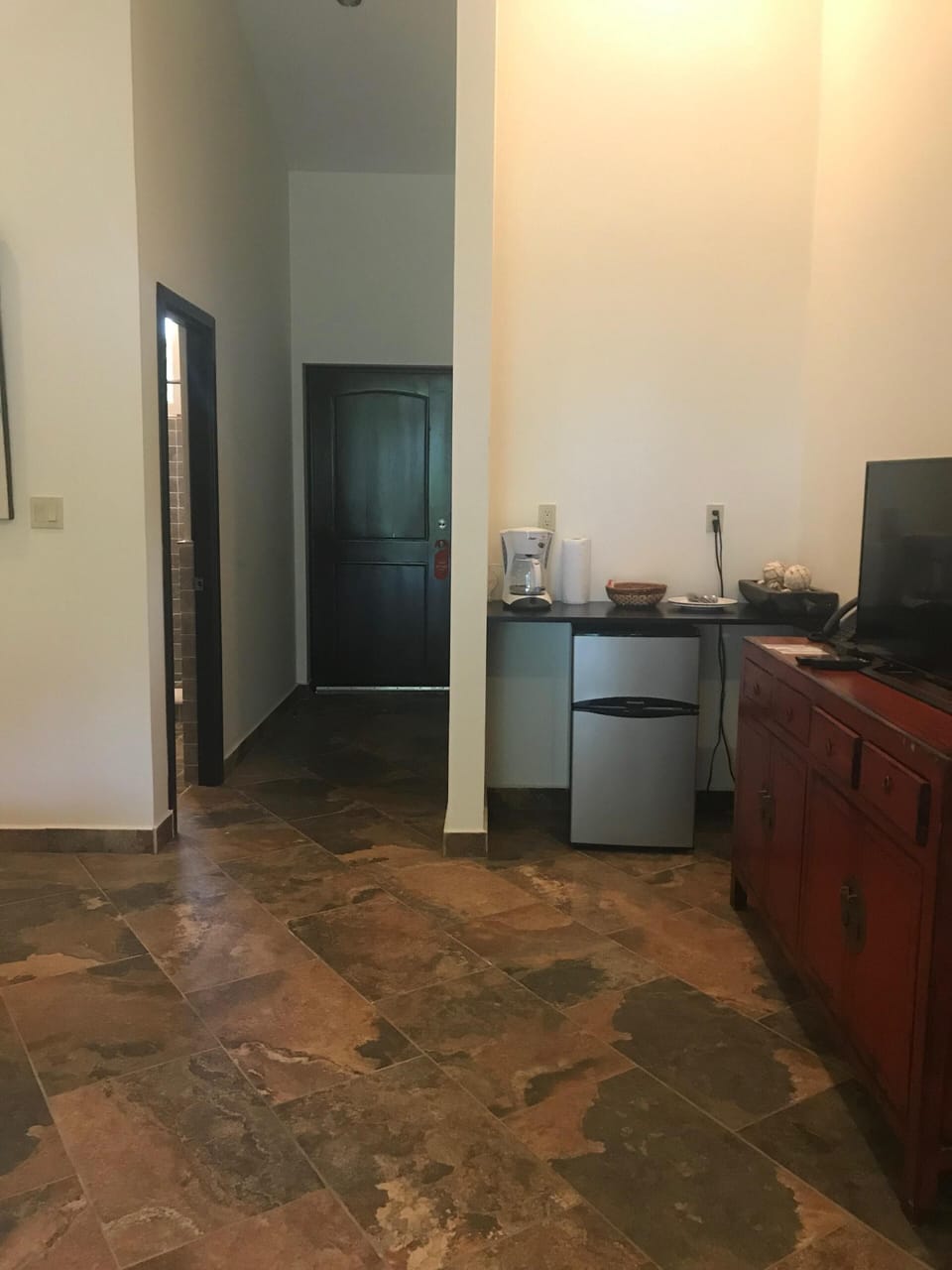 Each suite has mini fridge, coffee maker, flat screen tv w/ HDMI hook up 