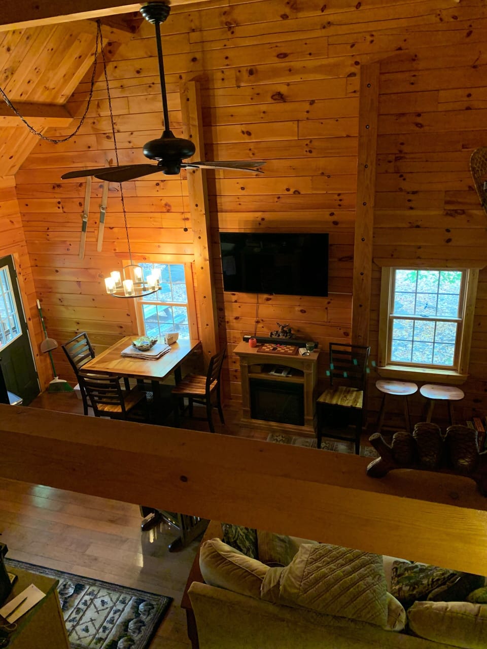 Living room with 60” TV 