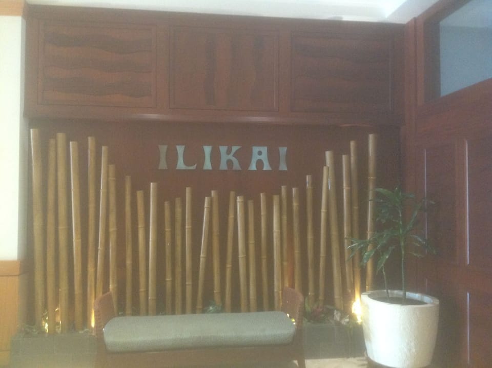 The Ilikai welcomes you with decorative artwork throughout the building.