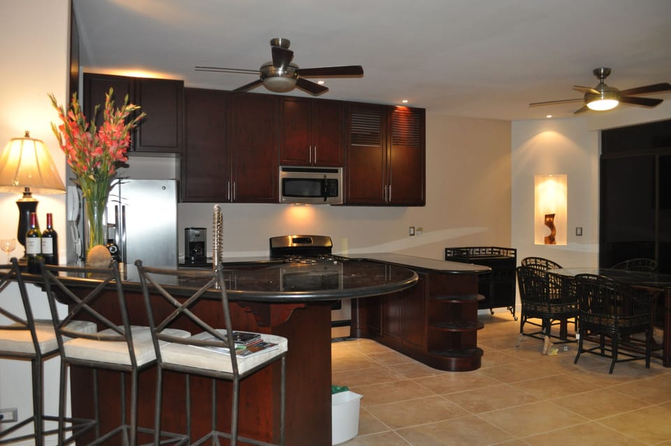 Large Full furnished Kitchen overlooking Ocean views