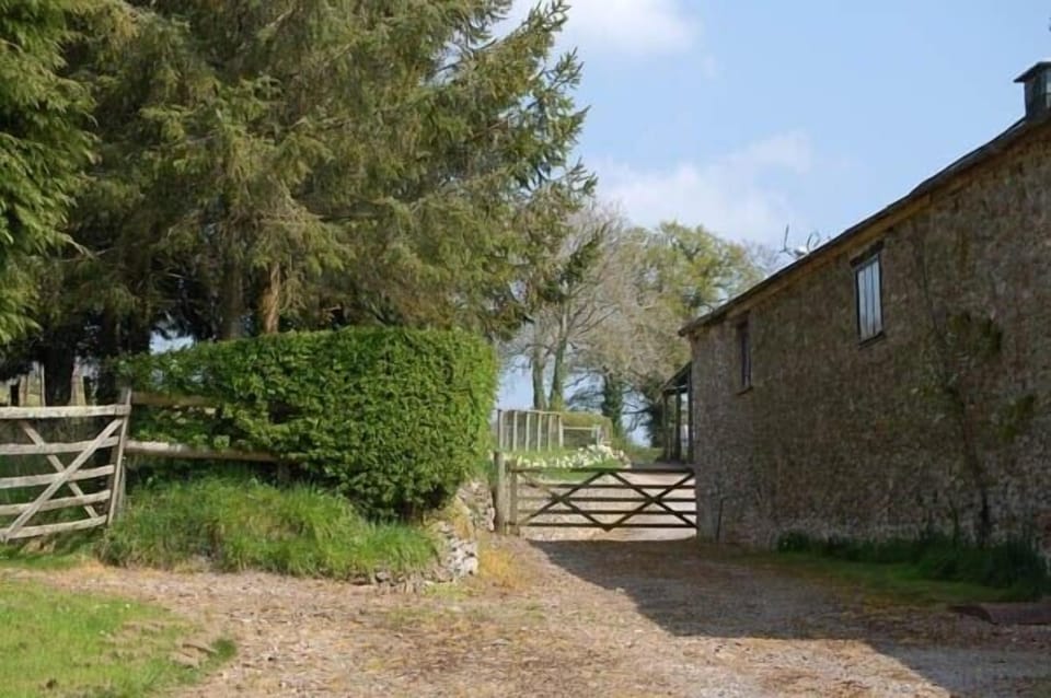 Woodhayes Farm buildings
