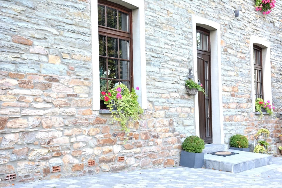 Entrance / Reception
