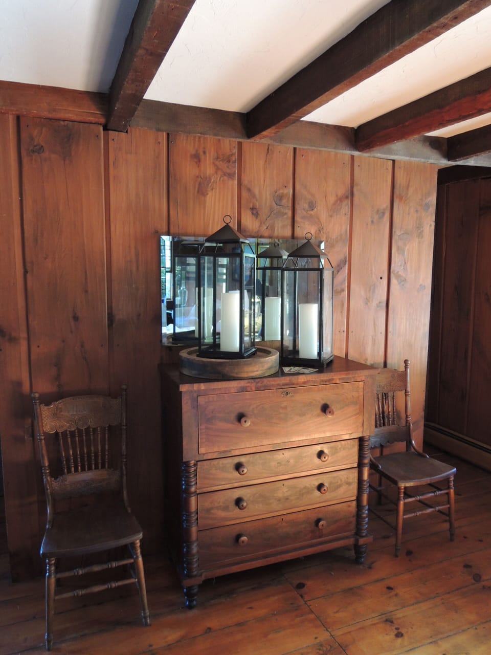 Another area in living room