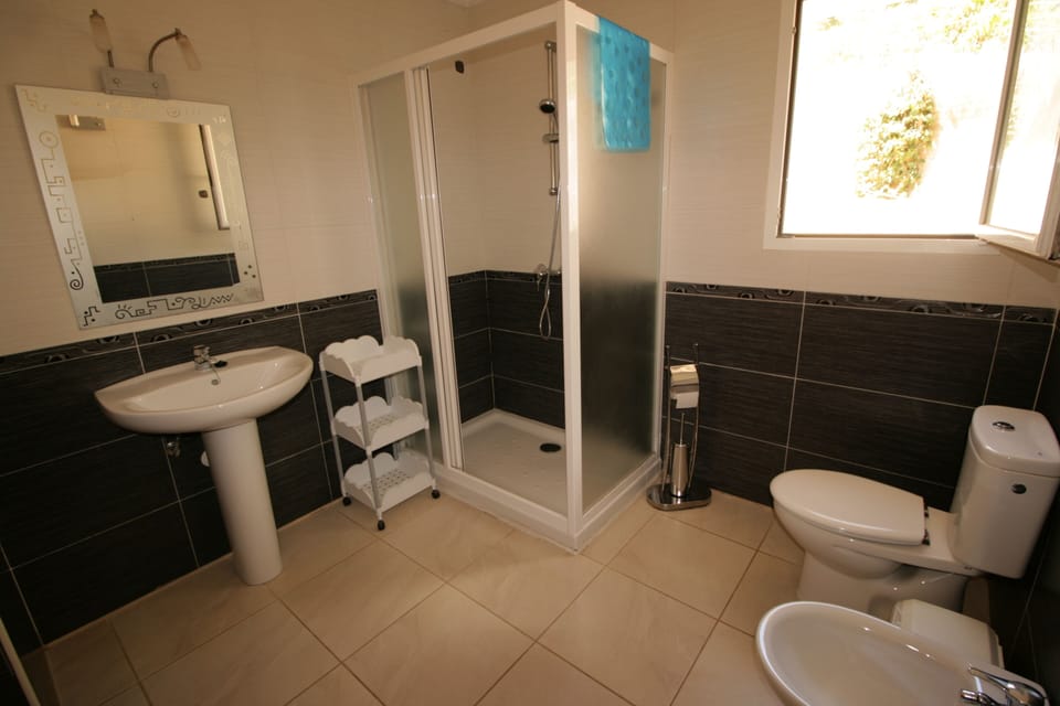 Family bathroom