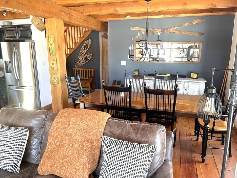 Open dining area with seating for 8