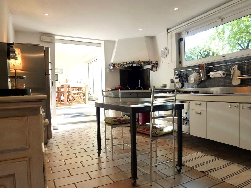 the fully equipped gourmet kitchen 