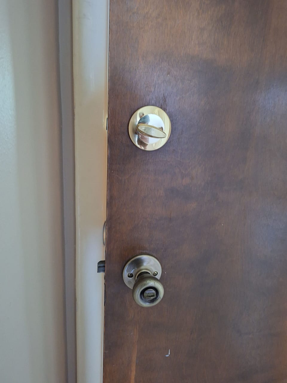 Deadbolt lock on master bedroom