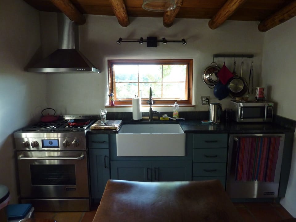 Well equipped kitchen